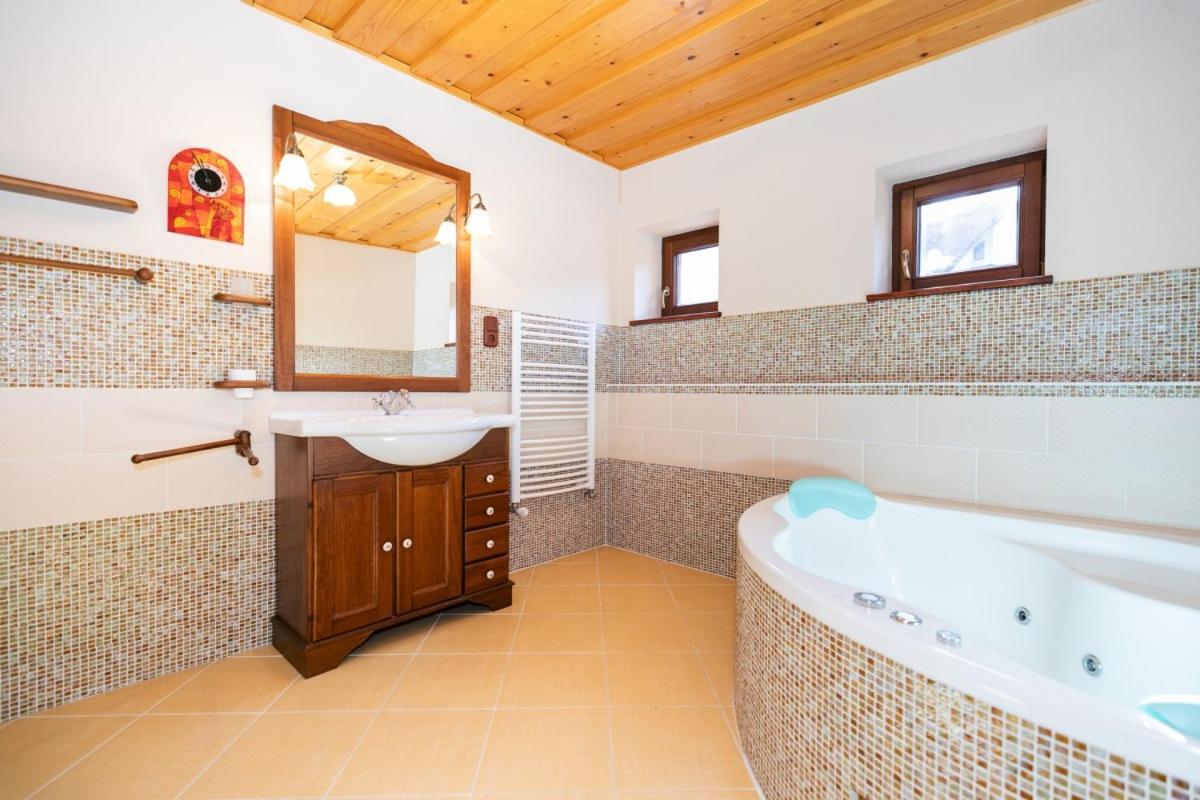 Ocarujuci Dreveny Dom V Prirodnom Prostredi Holiday home Kordiky